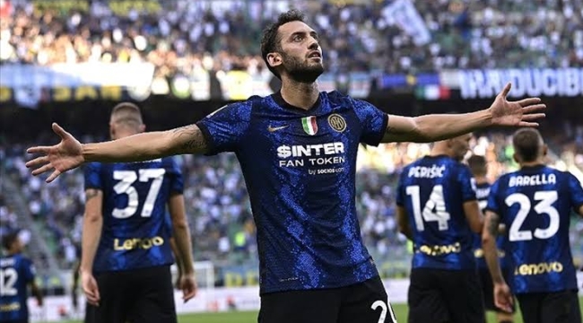 Inter'de ayın oyuncusu Hakan Çalhanoğlu seçildi