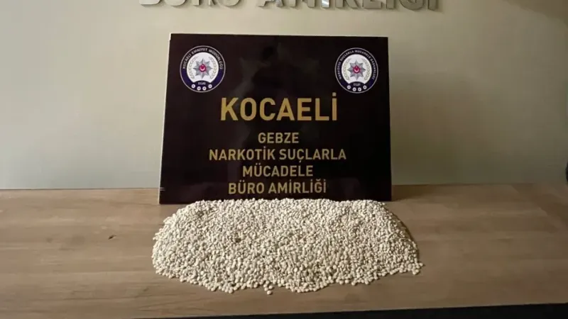 Kocaeli'de 17.757 adet uyuşturucu hap ele geçirildi