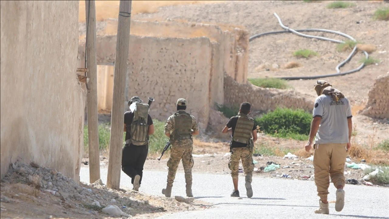 Suriye'de HTŞ, Deyrizor'u ele geçirdi