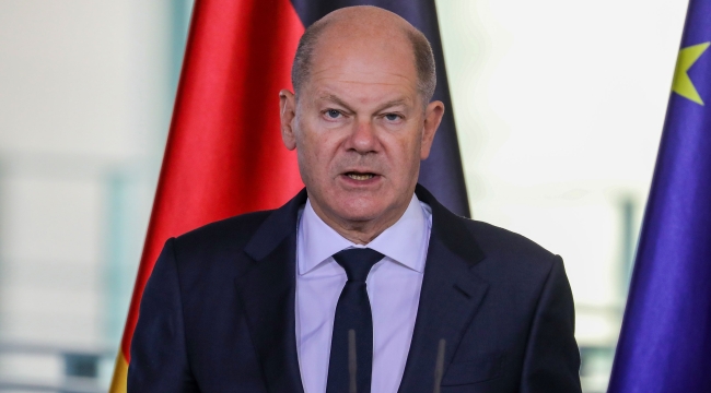 Almanya'da SPD'nin başbakan adayı Scholz oldu