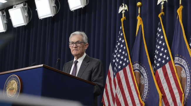 FED, politika faizini %4,25-4,5'te sabit tuttu