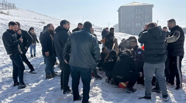 Hakkari'de sokak köpekleri bir çocuğu öldürdü