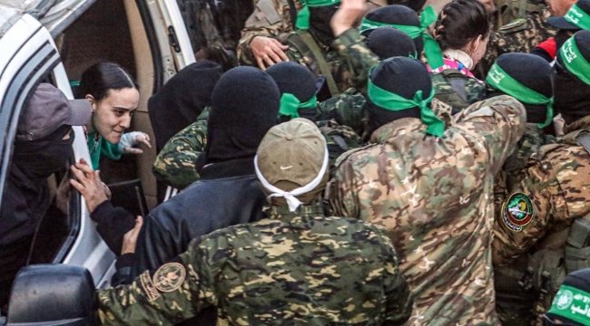 Hamas ve İsrail arasında esir takası başladı