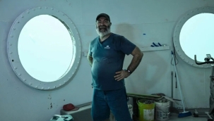 Su altında 120 gün kalan Alman, dünya rekoru kırdı