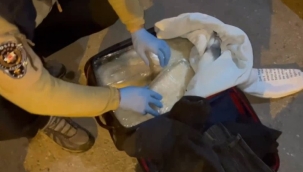 Erzincan'da yolcu otobüsünde 8,1 kg met yakalandı