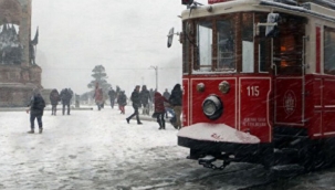 İstanbul'da kar nedeniyle yarın okullar tatil