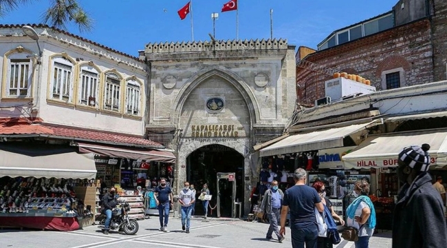 Kapalıçarşı'da kara para aklayan 10 kişi tutuklandı