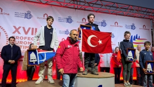 Milli yelkenci Budak İspanya'dan altunla döndü