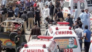 Pakistan'da bombalı saldırı: 11 ölü