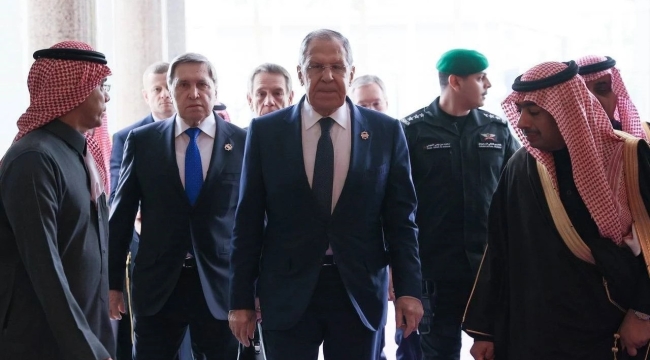 Rusya: "Ukrayna'da NATO güçlerini kabul etmeyiz"