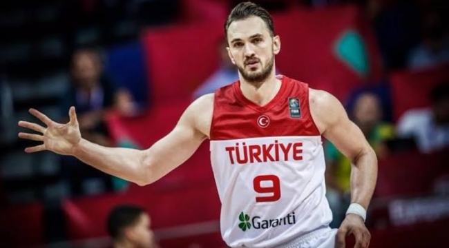 Semih Erden, basketbola veda etti