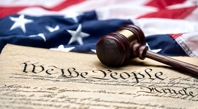 Trump imzasıyla: ABD'nin resmi dili İngilizce oldu