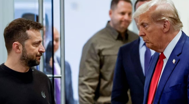 Trump kameralar önünde Zelenski'yi azarladı