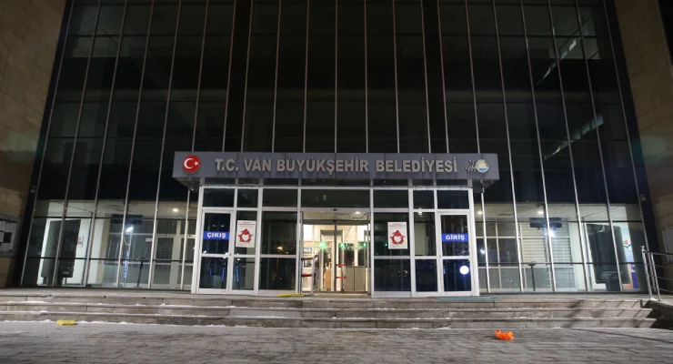 Van Büyükşehir Belediyesi'ne kayyum atandı
