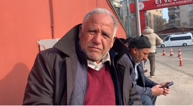 Diyarbakır'da ESK önünde ucuz et kuyruğu!