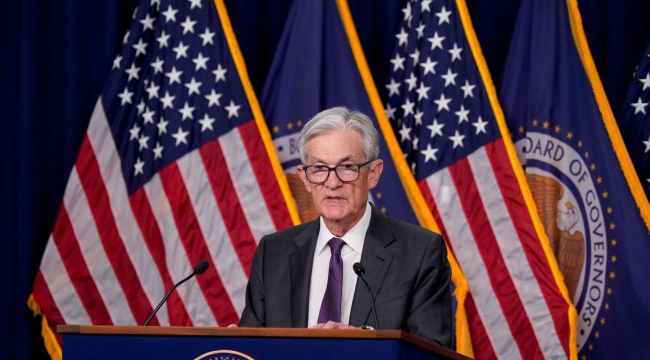 FED, politika faizini %4,25-4,5'te sabit tuttu