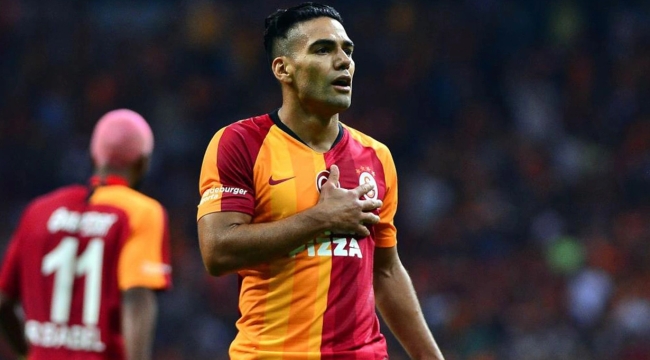 Galatasaray'ın yıldızı Falcao sahalara veda etti