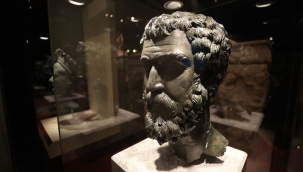 Kaçırılan ''Severus heykel başı'' Türkiye'ye döndü