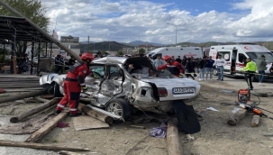 Muğla'da 2 otomobil çarpıştı: 4 can kaybı