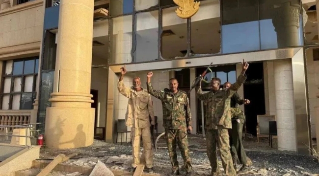 Sudan ordusu, başkanlık sarayını geri aldı
