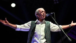 Ünlü sanatçı Edip Akbayram hayatını kaybetti