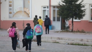 İstanbul'da deprem nedeniyle okullar 2 gün tatil