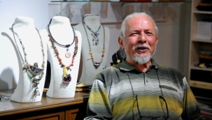 Sedefkâr Zafer Karazeybek hayatını kaybetti