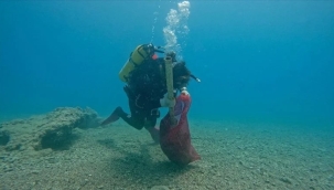 Antalya'da deniz dibi temizliği: 1 ton atık çıktı
