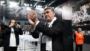 Beşiktaş'ta Serdal Adalı yeniden başkan seçildi