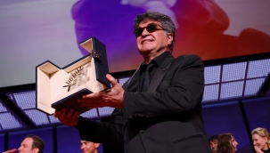 Cannes'da Altın Palmiye ödülünün sahibi Panahi