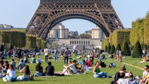 Fransa'da çocuklu kamusal alanlarda sigara yasağı