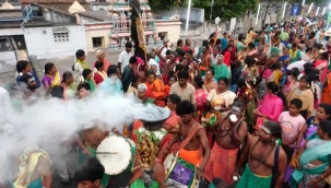 Hindistan'da Zatra bayramında izdiham: 6 ölü