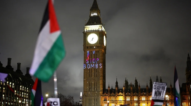 İngiltere, İsrail ile ticaret görüşmelerini askıya aldı