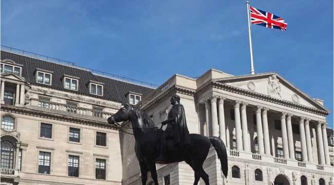 İngiltere MB, politika faizini %4,25'e düşürdü