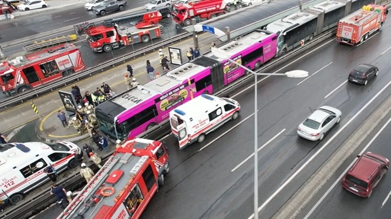 İstanbul'da metrobüs kazası: 1 ölü, 39 yaralı
