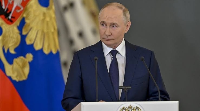 Putin, Kara Kuvvetleri Komutanını görevden aldı
