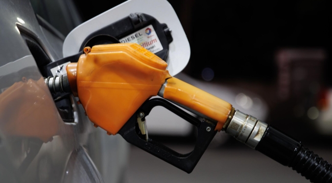 Benzine 1 lira 46 kuruş, motorine 1 TL zam geliyor