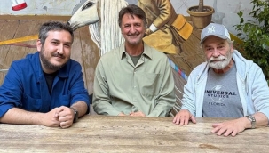 Haluk Bilginer ve Feyyaz Yiğit aynı filmde 