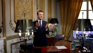 Macron'un bal mumu heykeli çalındı