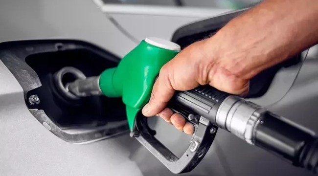 Motorinin litre fiyatına 1,66 TL indirim geldi