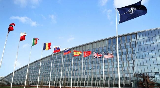 NATO liderleri Lahey'de toplandı