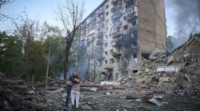 Rusya'dan Kiev'e hava saldırısı: 14 ölü