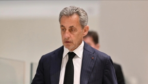 Sarkozy'nin Liyakat Nişanı geri alındı