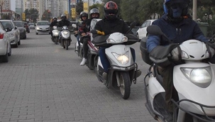 Türkiye'de vatandaşlar motosiklete yöneldi
