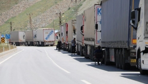 Türkiye-İran sınır kapısında TIR kuyruğu