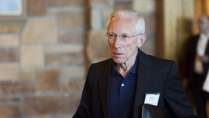 Ünlü ekonomist Stanley Fischer hayatını kaybetti