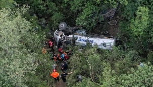 Bursa'da yangına su taşıyan tanker devrildi: 3 ölü