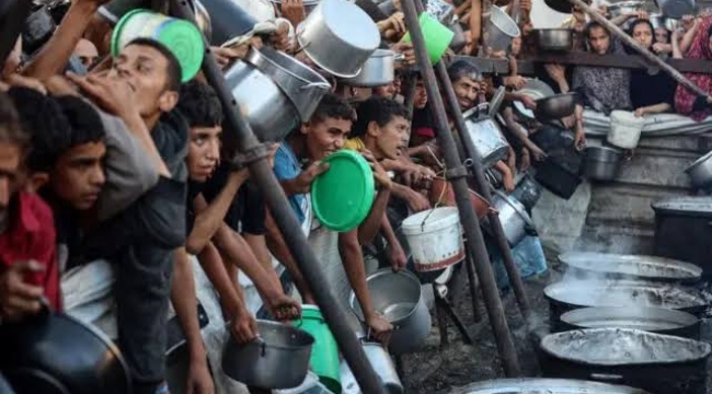 Gazze'de açlıktan ölenlerin sayısı 127'ye çıktı