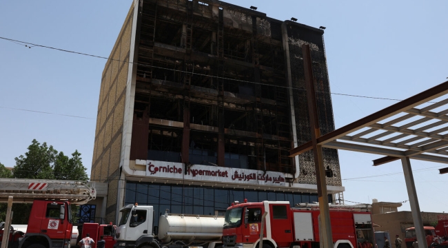 Irak'ta alışveriş merkezinde yangın: 70 can kaybı