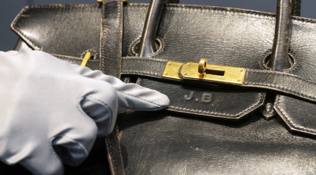 Jane Birkin'in Hermès çantası 10 milyon $'a satıldı